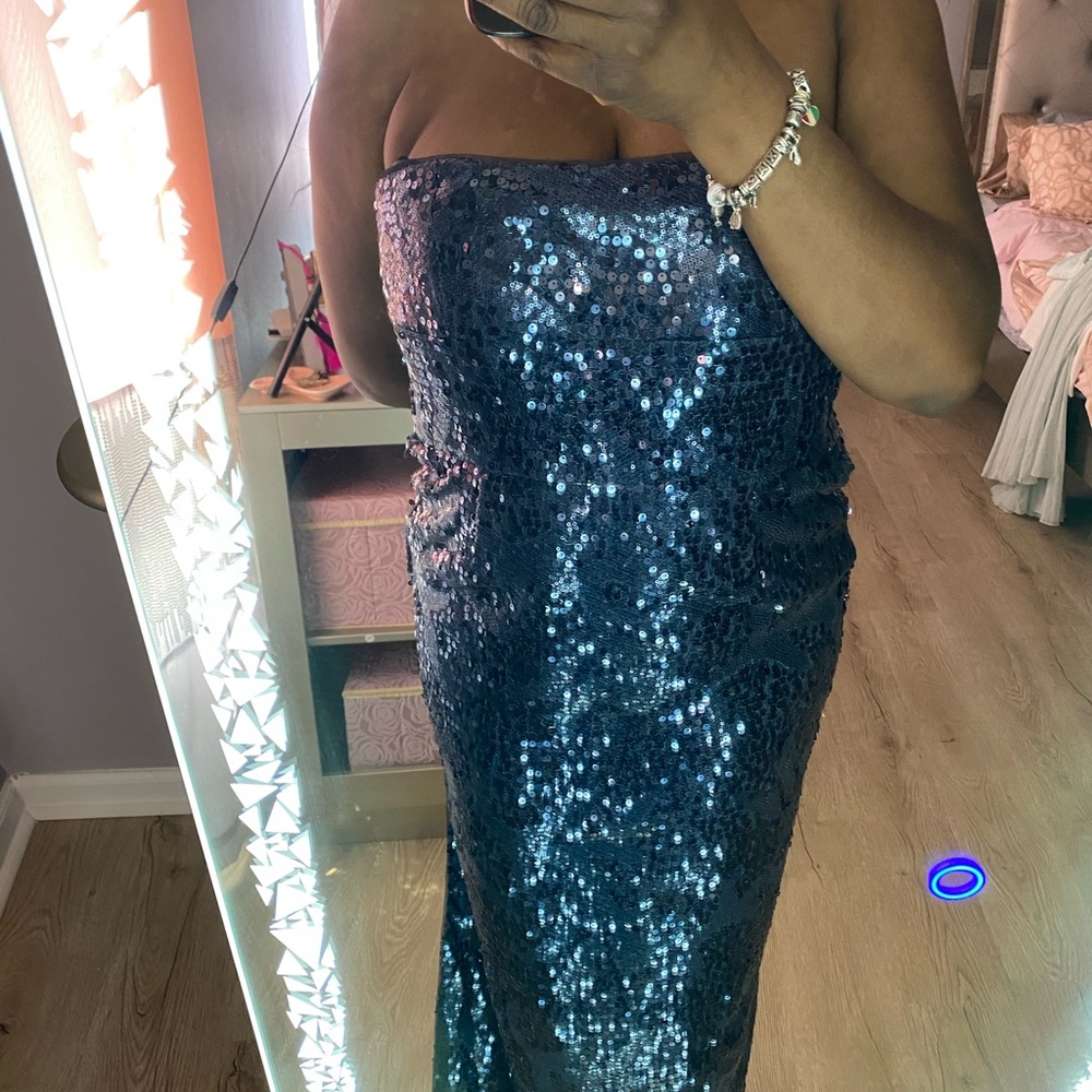 Blue Sequence Dress With Side Split - image 4